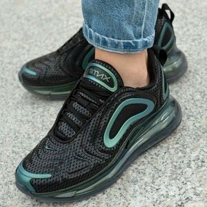 Nike Air Max 720 Women’s SZ.6 "Throwback Future" GS AR9293-002 Running Shoes New